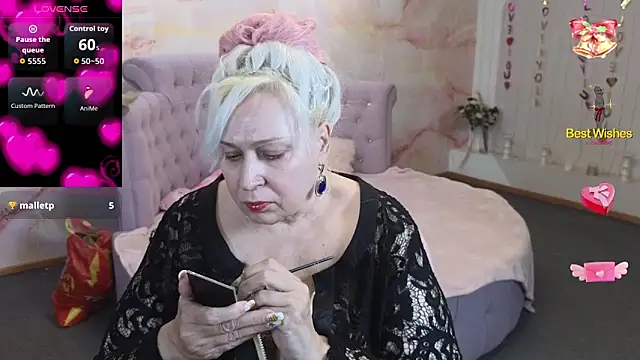 Penelope_Pinky Show in webcam