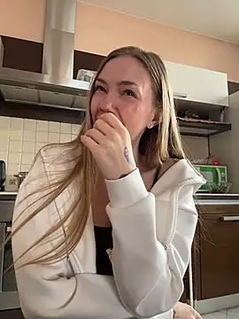 Chat XXX en directo de MilaMoone