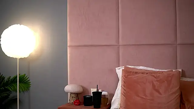 AlmaLuv 现场XXX聊天