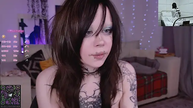 Lollyshy: онлайн-секс-чат