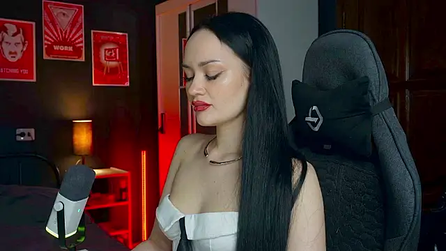 دردشة QueenAliss الجنسية المباشرة