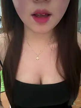 YanYan5z 在線直播表演