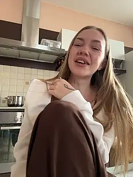 MilaMoone Live XXX-chat