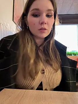 PumaShyXD 即時 XXX 聊天