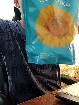 Chatroom XXX en direct de _uncle_Mitya-43_