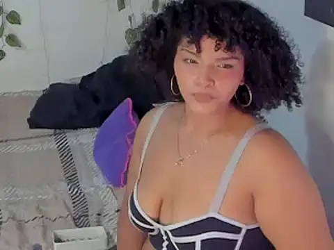 Chat XXX en directo de chloe_kisses