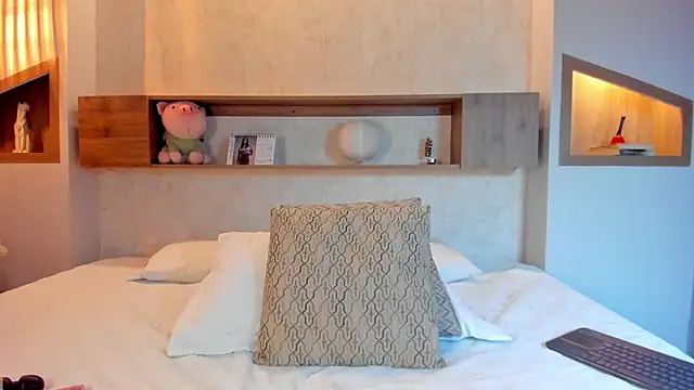 Chat +18 de Emilly_Beaumont ao vivo