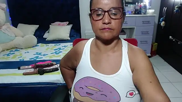 Chatroom XXX en direct de pervert_mommy_