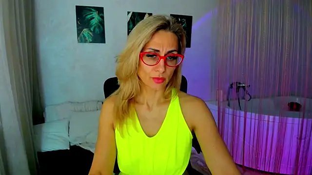 MuseOfStage: απευθείας συνομιλία ΧΧΧ