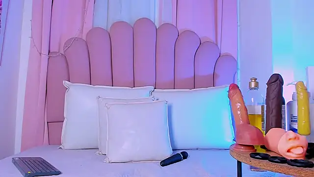 NicoleMadrird Show Webcam