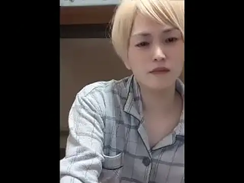 mgnhiroyuki élő XXX-chatje