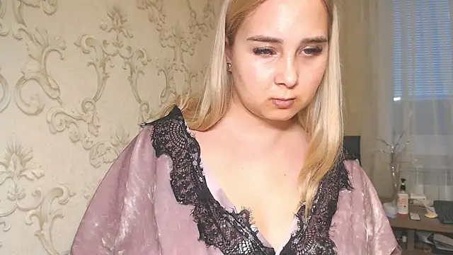 DolphinDreams Adlı Modelin Canlı XXX Sohbeti