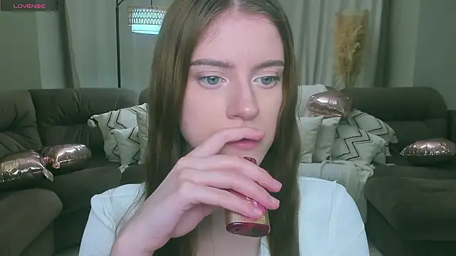 Erica_Kiss 现场XXX聊天