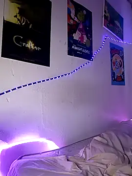 Chat +18 de Catti_Brie ao vivo