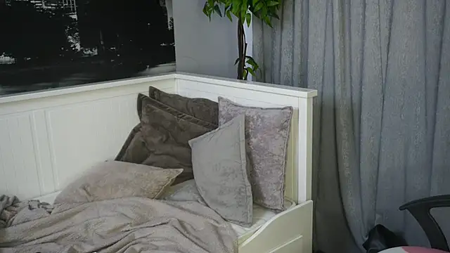 LanaReals Adlı Modelin Canlı XXX Sohbeti