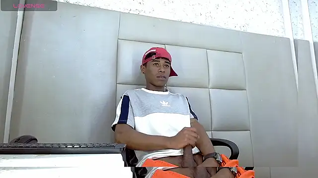 TonnyMarck Chat XXX live