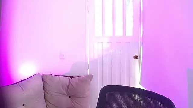 دردشة milfrousse الجنسية المباشرة