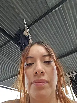 valery_mora 现场XXX聊天