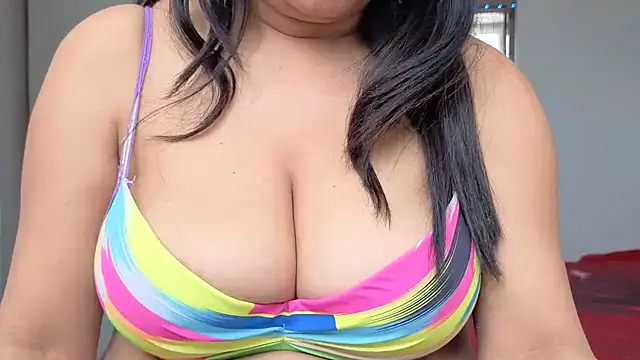 HotSpicyGujju 现场XXX聊天