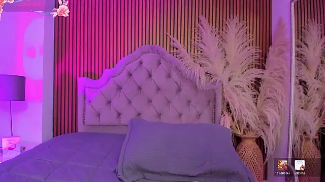 Violett_hott_ Chat XXX in diretta