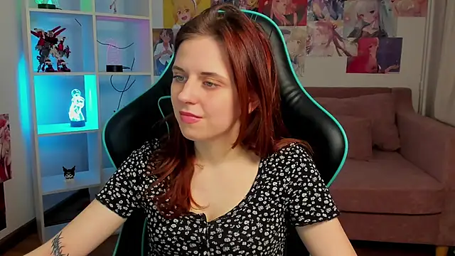 Chat +18 de FreyaVey ao vivo