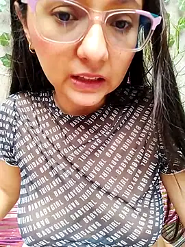 Camilatinass_ 라이브 XXX 채팅