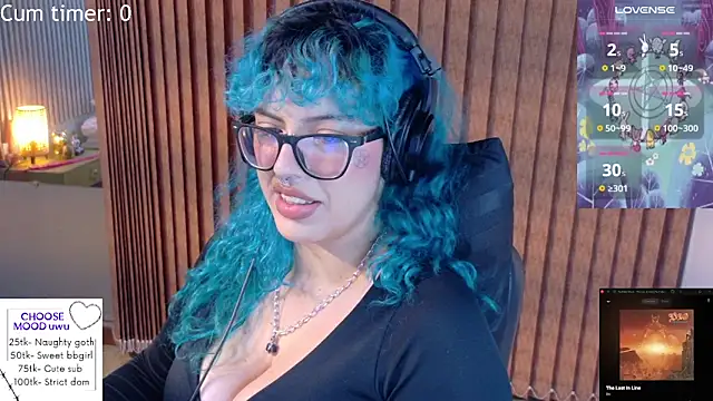 Eli666uwu élő XXX-chatje