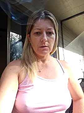 Chatroom XXX en direct de NikkiBlisss