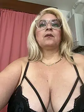 Chatroom XXX en direct de x_elena_x