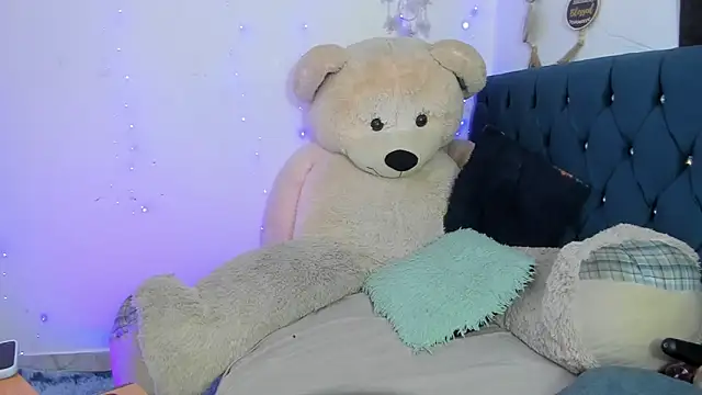 _1Noah_ লাইভ XXX চ্যাট