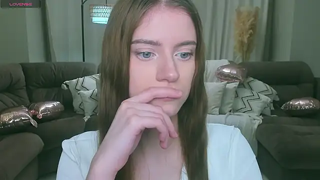 Erica_Kiss 现场XXX聊天