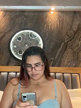 Živý XXX chat BellaPeers_