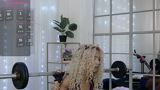 Czat XXX na żywo – SarahRaynex