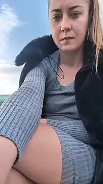 Risky_julia2330 Live XXX Chat