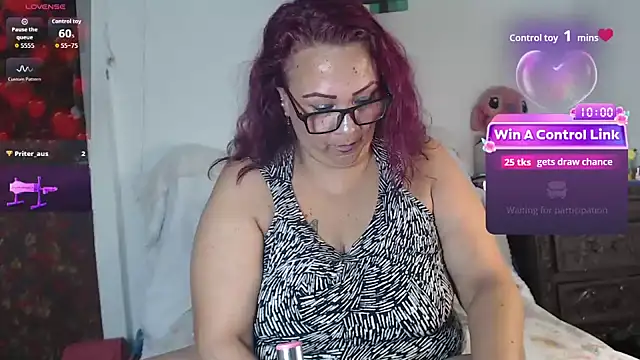 BiirdyDavis: онлайн-секс-чат