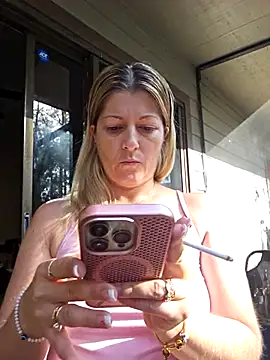 NikkiBlisss' Live XXX Chat