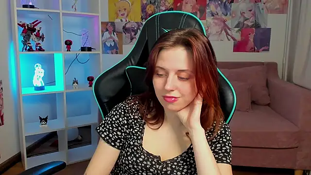 Chatroom XXX en direct de FreyaVey