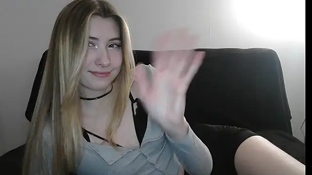 Chat +18 de ErikaShyy ao vivo