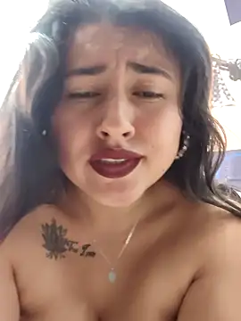 Chat +18 de _Sarah-Office1 ao vivo