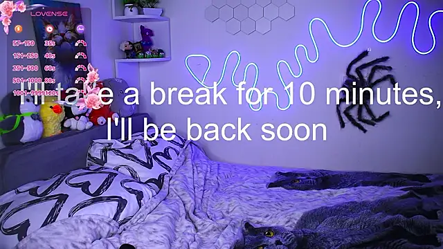 Czat XXX na żywo – Emmie_shy