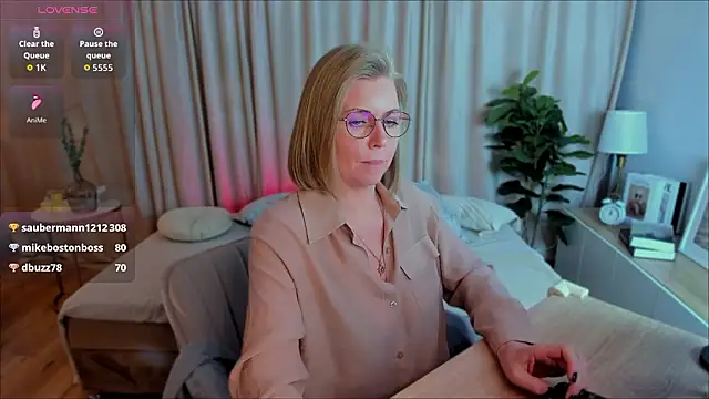 แชท XXX สดของ Annie_Light