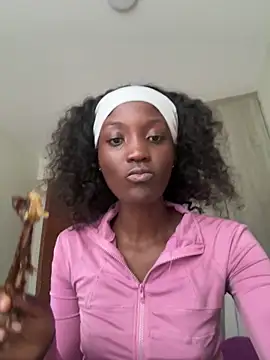 XXX chat uživo modela ZENDAYA_CASTING