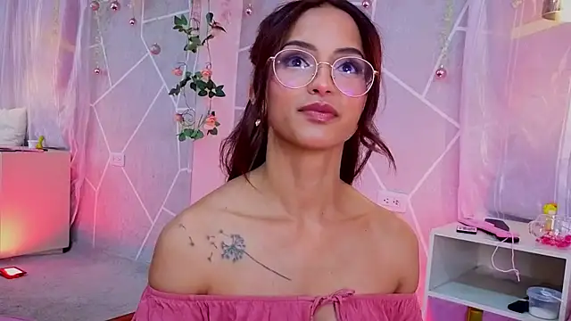 XXX chat uživo modela EmmyCortez