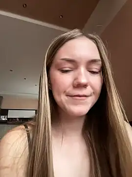 MilaMoone Live XXX-chat