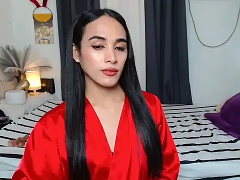 Maxinerein's Webcam Show