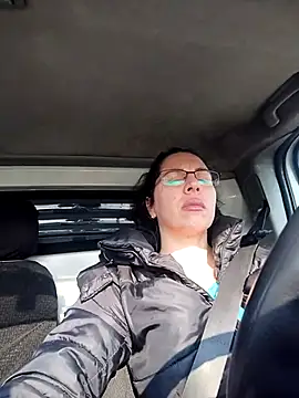 XXX chat uživo modela MellyBigLabiaOrgasmic