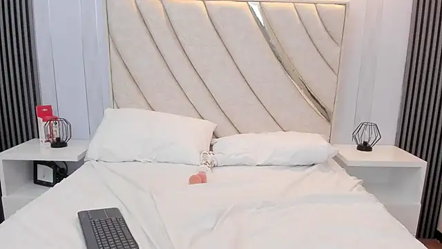 Chat +18 de dulce_coquette_ ao vivo