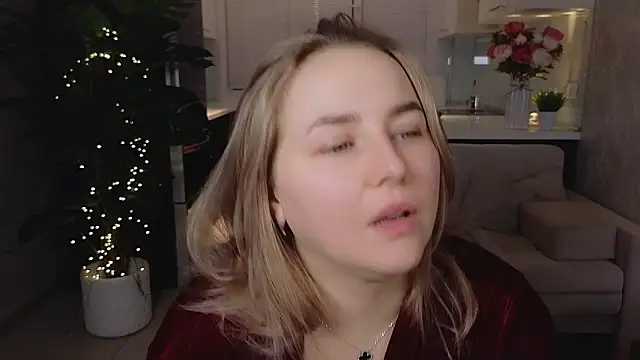 Mira_Mermayd's Live XXX Chat