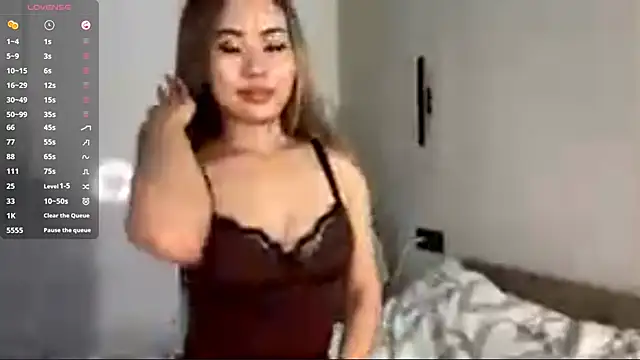 Ur_neighbor_Kira's Live XXX Chat