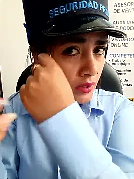 Czat XXX na żywo – MAYE__13